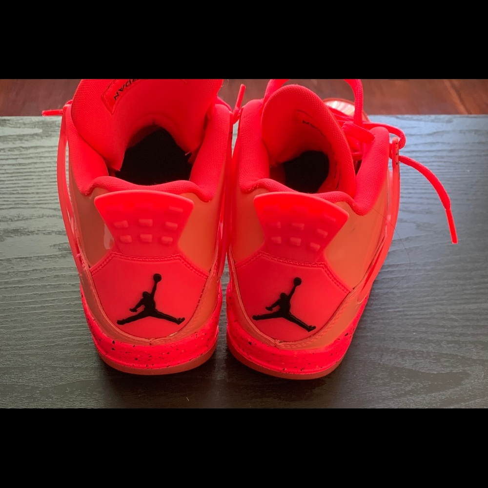 Size 6 Jordan’s